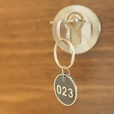 게스트하우스 Dorinda Rooms 3*